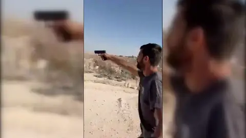 Un colono israelí mata al activista palestino que colaboró en el documental 'No Other Land' Un colono israelí mata al activista palestino que colaboró en el documental 'No Other Land'