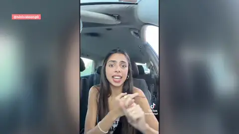La influencer a la que han okupado el coche La influencer a la que han okupado el coche
