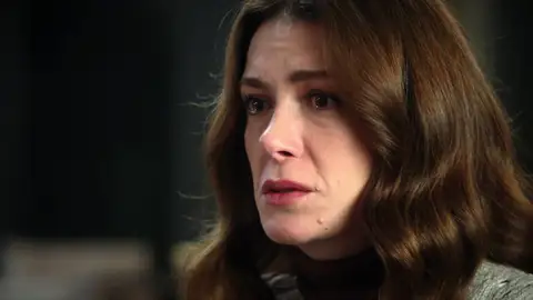 Tolga confiesa a Cagla el mayor dolor de su vida: una hija muerta y un amor roto Tolga confiesa a Cagla el mayor dolor de su vida: una hija muerta y un amor roto