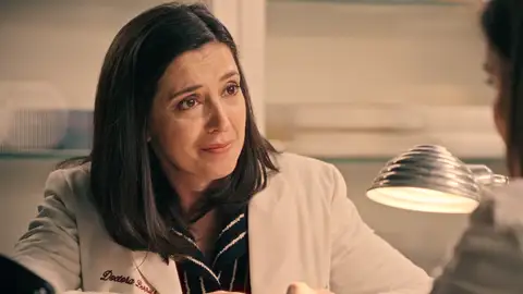 Begoña se sincera con Luz sobre su beso con Gabriel: “Cuando estoy con él, no pienso en Andrés” Begoña se sincera con Luz sobre su beso con Gabriel: “Cuando estoy con él, no pienso en Andrés”