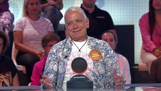 “Con qué autoridad”: Juan Ramón Lucas transmite ‘buenas vibraciones’ para ganar en La Pista “Con qué autoridad”: Juan Ramón Lucas transmite ‘buenas vibraciones’ para ganar en La Pista
