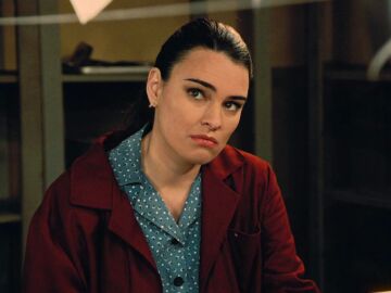 &ldquo;Este trabajo me viene grande&rdquo;: Fina se hunde tras perder la confianza en s&iacute; misma como fot&oacute;grafa