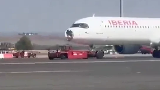Así quedó el avión Madrid - París: "La gente estaba desesperada" Así quedó el avión Madrid - París: "La gente estaba desesperada"