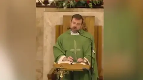 El cura de Valdepeñas, en su discurso sobre los temporeros El cura de Valdepeñas, en su discurso sobre los temporeros