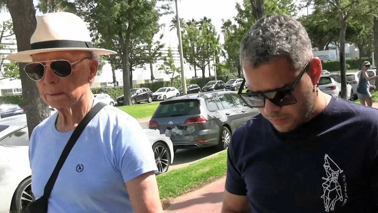 Un mes después del repentino fallecimiento de Michu: José Fernando, muy arropado por su padre, Ortega Cano