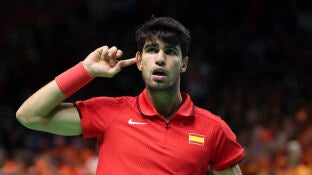 Carlos Alcaraz con Espa&ntilde;a en la Copa Davis