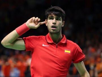 Carlos Alcaraz con España en la Copa Davis