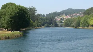 Río Lérez a su paso por Pontevedra Río Lérez a su paso por Pontevedra