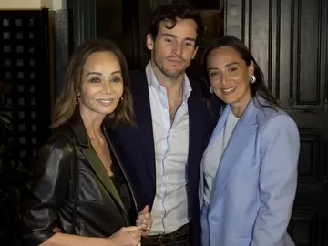Isabel Preysler, Íñigo Onieva y Tamara Falcó Isabel Preysler, Íñigo Onieva y Tamara Falcó
