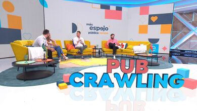 Barcelona prohíbe el 'pub crawling': el turismo de las borracheras y las quejas vecinales