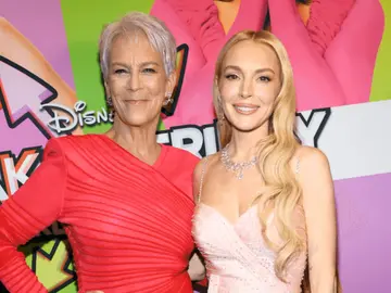 Lindsay Lohan y Jaime Lee Curtis en Ponte en mi lugar de nuevo Lindsay Lohan y Jaime Lee Curtis en Ponte en mi lugar de nuevo