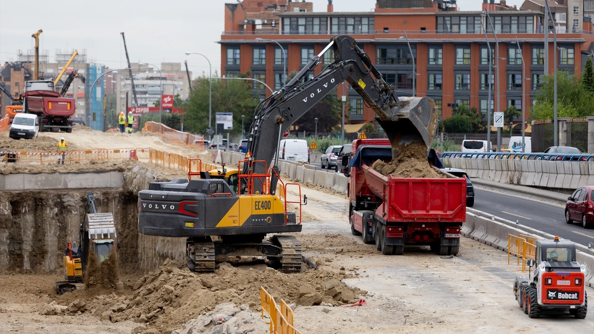 Soterramiento de la A5 comienza una nueva fase cerrando el acceso al túnel de la M-30 Soterramiento de la A5 comienza una nueva fase cerrando el acceso al túnel de la M-30
