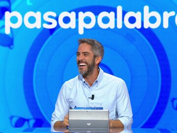 "Esto lo he aprendido en mi trabajo": las curiosidades ling&uuml;&iacute;sticas que Roberto Leal comparte durante sus vacaciones de verano