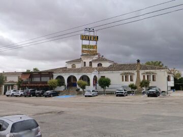 Imagen del hotel-restaurante donde se refugiaron los turistas