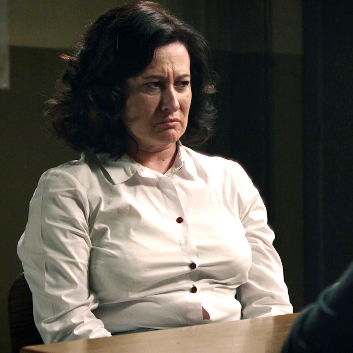 Avance del próximo capítulo de Sueños de libertad: Remedios recibe la visita  de Andrés y Begoña en la cárcel, ¿les contará la verdad?