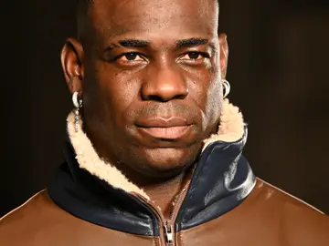 Mario Balotelli en la Paris Fashion Week de 2025 Mario Balotelli en la Paris Fashion Week de 2025