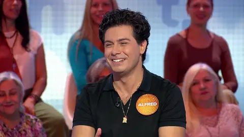 El emotivo reencuentro de Alfred García y Roberto Leal en Pasapalabra: “Tú me has amamantado” El emotivo reencuentro de Alfred García y Roberto Leal en Pasapalabra: “Tú me has amamantado”