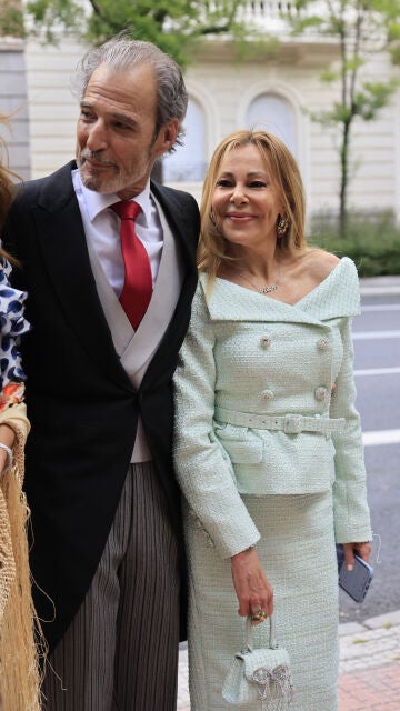 Ana Obregón y su hermano Javier