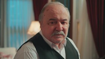 Halis no se contuvo: esto fue lo que hizo al enterarse de la traición de Ifakat y Orhan