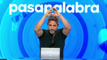Roberto Leal se desespera ante el bloqueo de Isabel Moreno y José Lamuño en La Pista
