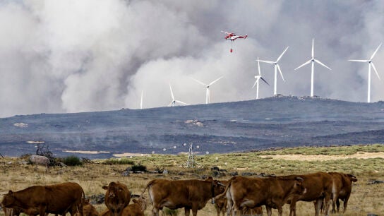 Incendio en &Aacute;vila