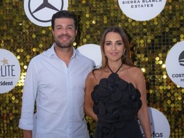 Paula Echarr&iacute;a y su marido, Miguel Torres, en el Starlite de Marbella