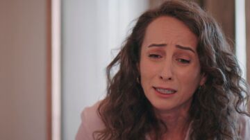 Hattuc y Esme se enfrentan a Kazim y le echan en cara toda una vida de maltratos