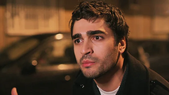 Ferit no soporta la nueva vida de Seyran y monta un escándalo: “Sigues siendo mi esposa” Ferit no soporta la nueva vida de Seyran y monta un escándalo: “Sigues siendo mi esposa”