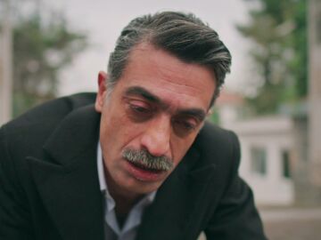 "Nunca ser&aacute;s un se&ntilde;or": Kazim revive el trauma de su infancia tras ser echado a patadas de la mansi&oacute;n Korhan