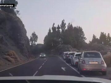  Safaris a motor y colapso de vehículos en el Teide: uno de los parques nacionales más visitados de Europa