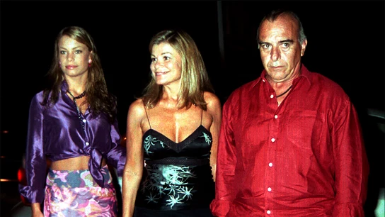 Carla Goyanes, Cari Lapique y Carlos Goyanes, en Marbella en 2001 Carla Goyanes, Cari Lapique y Carlos Goyanes, en Marbella en 2001