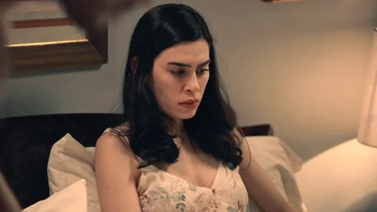 Una señal que pasa desapercibida: María ha movido la pierna, pero Andrés no lo ha visto Una señal que pasa desapercibida: María ha movido la pierna, pero Andrés no lo ha visto