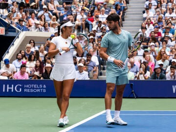 Alcaraz y Raducanu en el dobles mixto