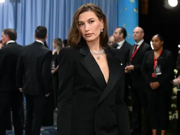 Hailey Bieber Hailey Bieber
