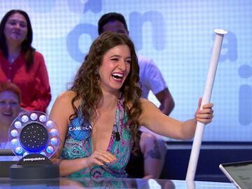 Pasapalabra vive su duelo más loco en La Pista con el twerking de Rosa y el pole dance de Candela Cruz