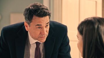 Gabriel y Begoña continúan avanzando en su relación... ¡Él quiere más!