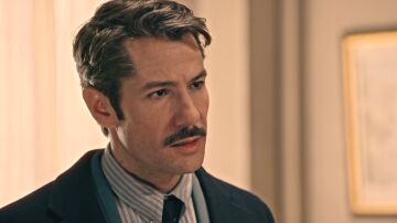 Pelayo decide chantajear a Fina: o se marcha para siempre o la delatará a la policía