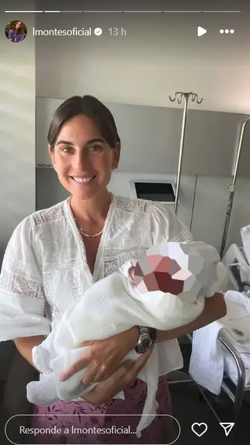 Lourdes Montes, con su sobrino en brazos Lourdes Montes, con su sobrino en brazos