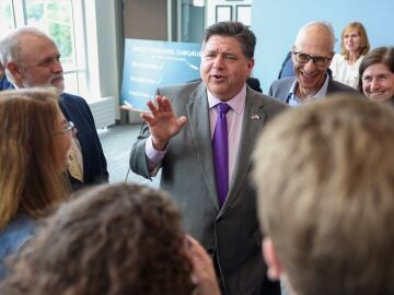 El gobernador de Illinois, J.B. Pritzker. 