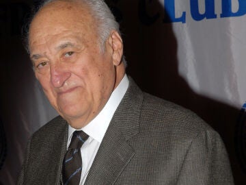 Jerry Adler. 
