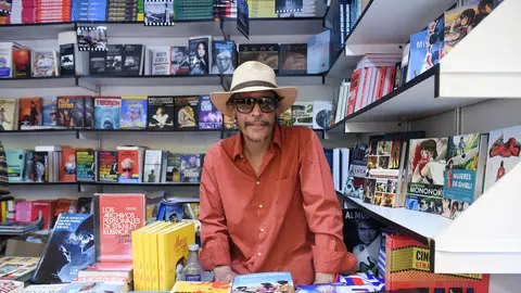 Sergio Peris-Mencheta, en la Feria del Libro Sergio Peris-Mencheta, en la Feria del Libro