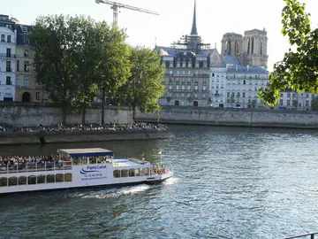 Vista del río Sena en París. Vista del río Sena en París.