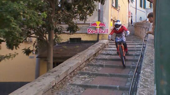 Velocidad y v&eacute;rtigo en G&eacute;nova: Roger Vieira gana el Red Bull Cerro Abajo