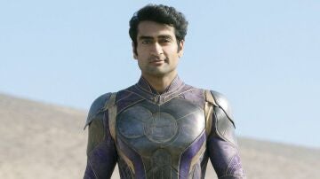 Kumail Nanjiani como Kingo en Eternals