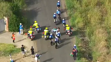 Una protesta en favor de Palestina corta el paso del equipo Israel – Premier Tech Una protesta en favor de Palestina corta el paso del equipo Israel – Premier Tech