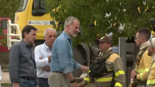 Bomberos forestales plantan cara a Ma&ntilde;ueco durante la visita de los reyes a Zamora: "&iquest;Somos un puto despilfarro?"
