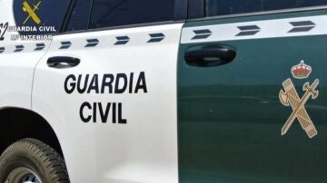 La Guardia Civil investiga a un hombre por dos robos con violencia en farmacias de Mieres La Guardia Civil investiga a un hombre por dos robos con violencia en farmacias de Mieres