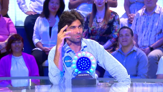 Rubén Cortada sufre la novatada de María Parrado en Pasapalabra: “Veo oportunismo aquí” Rubén Cortada sufre la novatada de María Parrado en Pasapalabra: “Veo oportunismo aquí”