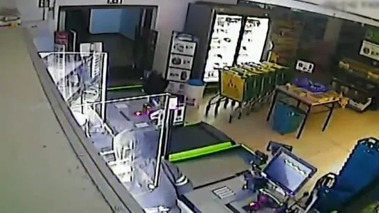 Detenida una pareja por robo con fuerza en un establecimiento de Fuerteventura Detenida una pareja por robo con fuerza en un establecimiento de Fuerteventura