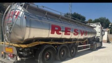 Cuando abrir el grifo no basta: el calvario de Alicún de Ortega que en pleno mes de agosto depende de un camión cisterna para tener agua potable